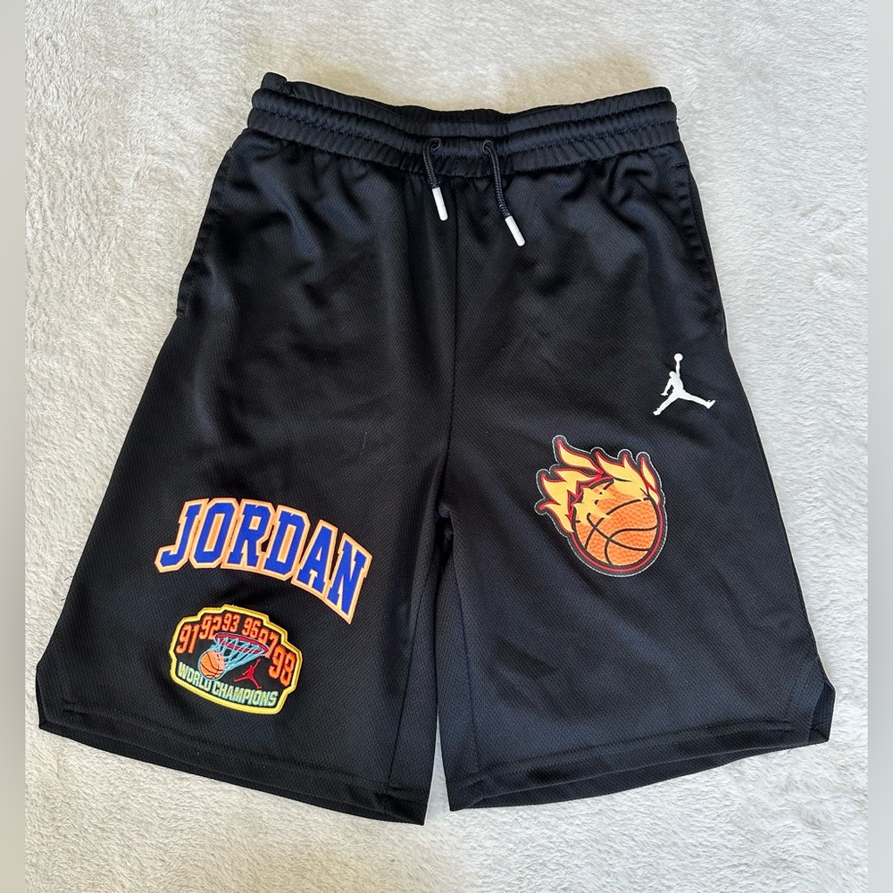 Jordan Patch Pack Black Shorts Youth XL (13-15 YRS)